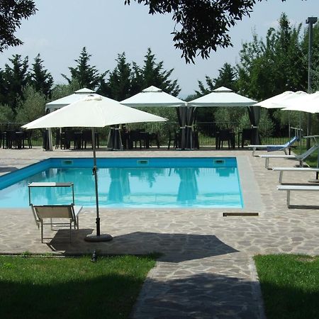 Antico Borgo La Commenda Aparthotel Монтефиасконе Екстериор снимка