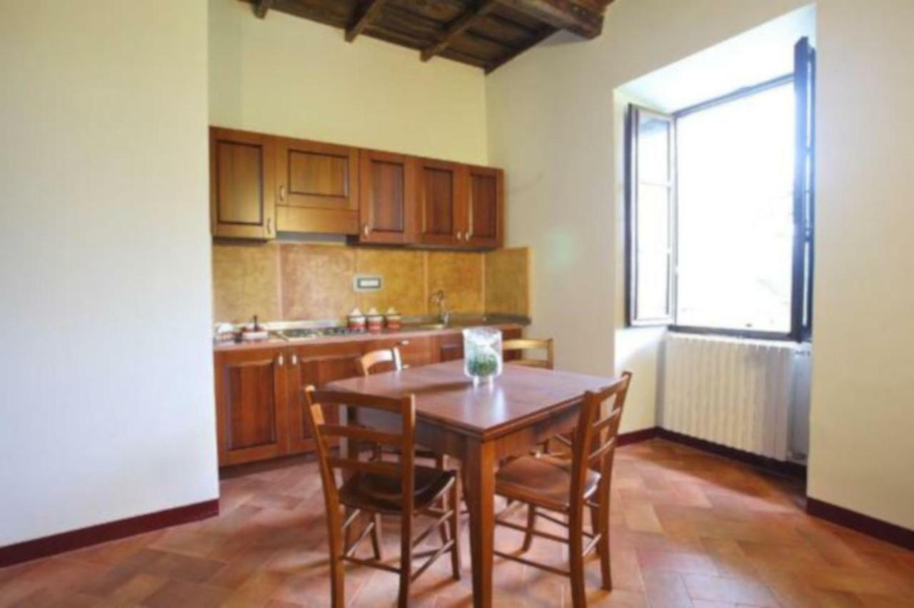 Antico Borgo La Commenda Aparthotel Монтефиасконе Екстериор снимка