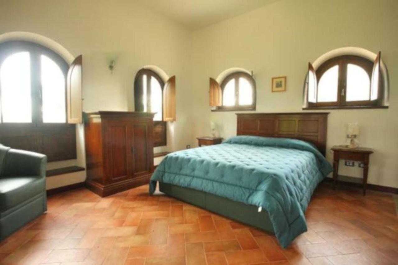 Antico Borgo La Commenda Aparthotel Монтефиасконе Екстериор снимка