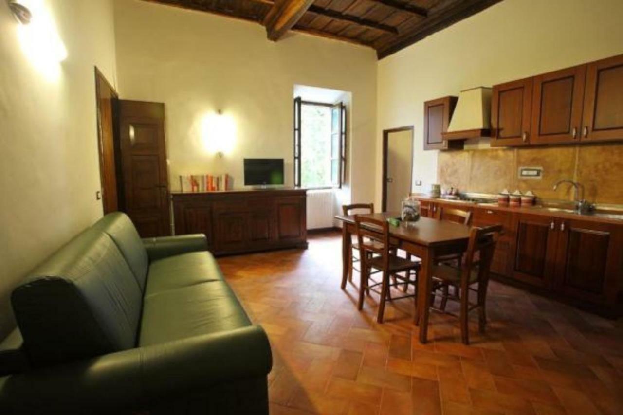 Antico Borgo La Commenda Aparthotel Монтефиасконе Екстериор снимка