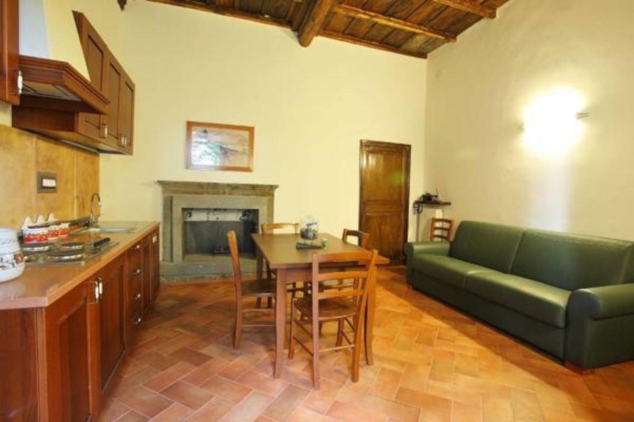 Antico Borgo La Commenda Aparthotel Монтефиасконе Екстериор снимка
